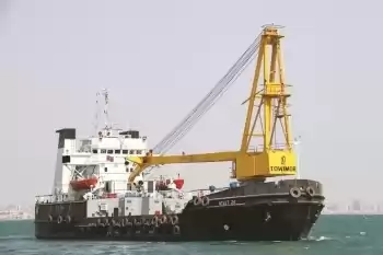 The crane vessel 