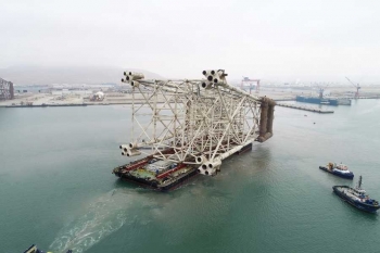 Support block of the “Azeri-Central-East” platform dispatched to sea on “STB-1” barge