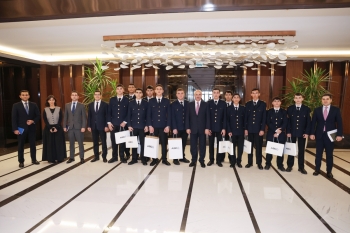 Yüksək balla ADDA-ya daxil olmuş tələbələrlə ASCO-da görüş keçirilib