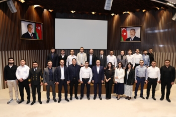 ASCO sədri gənc əməkdaşlarla görüş keçirib